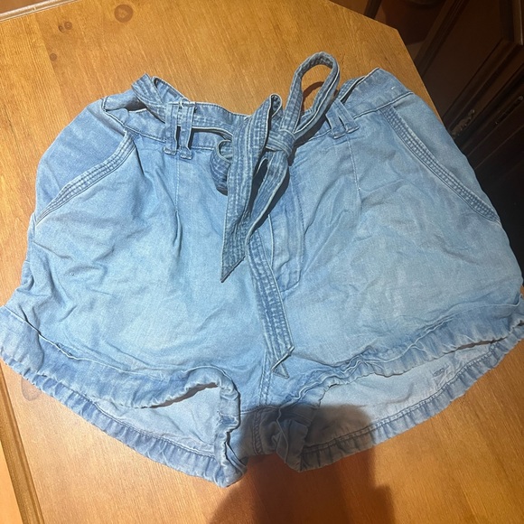 Abercrombie paper bag shorts - Picture 2 of 5